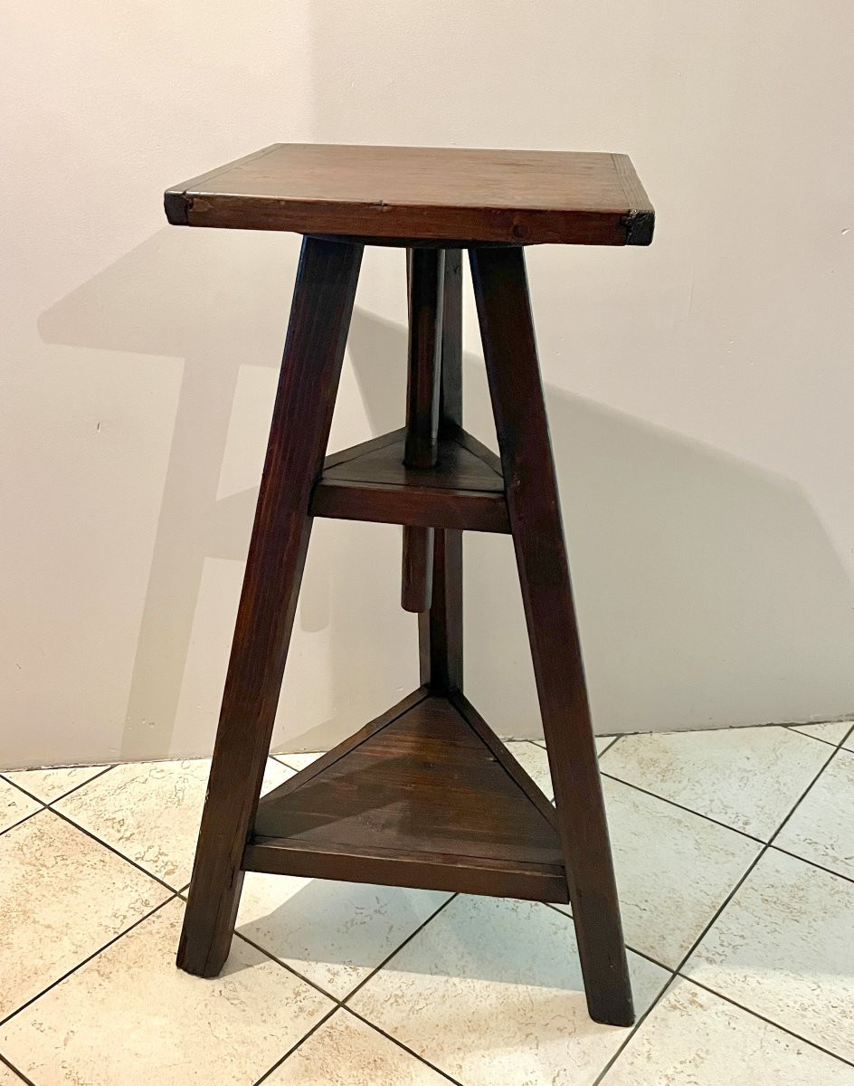Sculptor Stand-photo-2