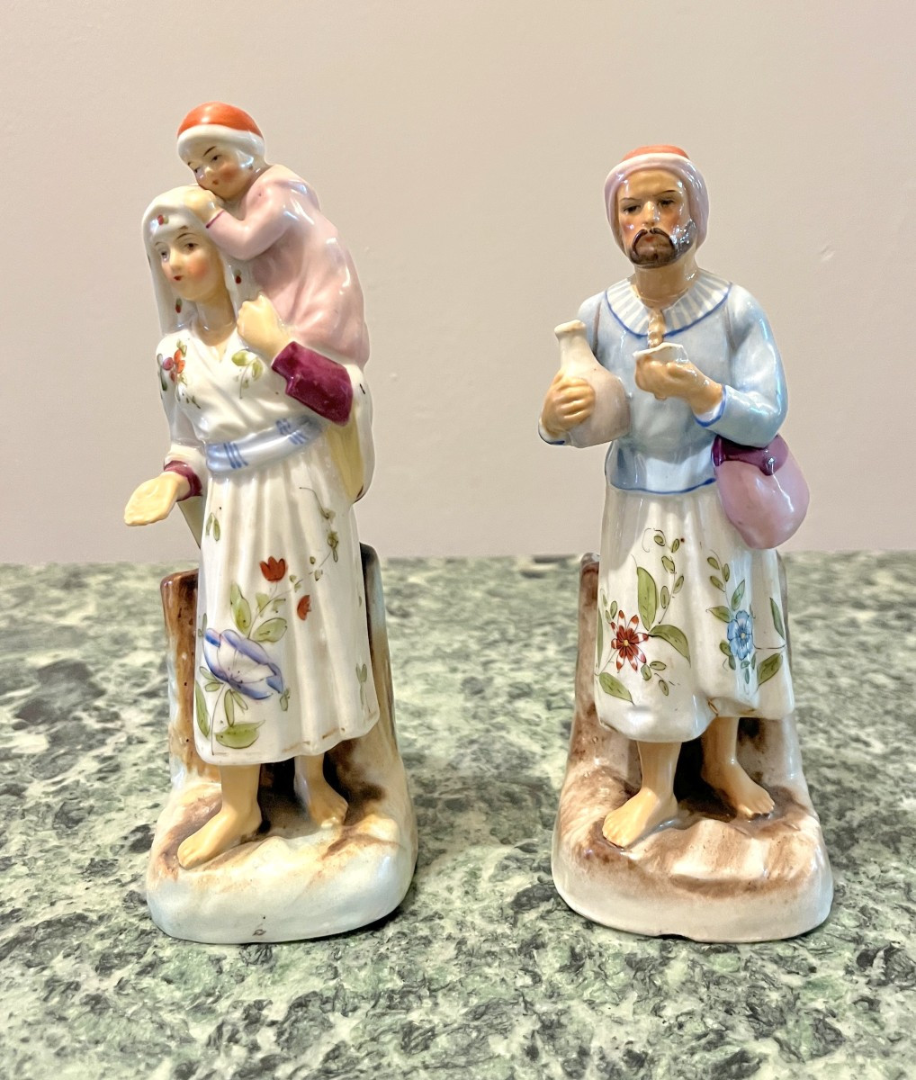 Pair Of 19th-century Porcelain Lighters