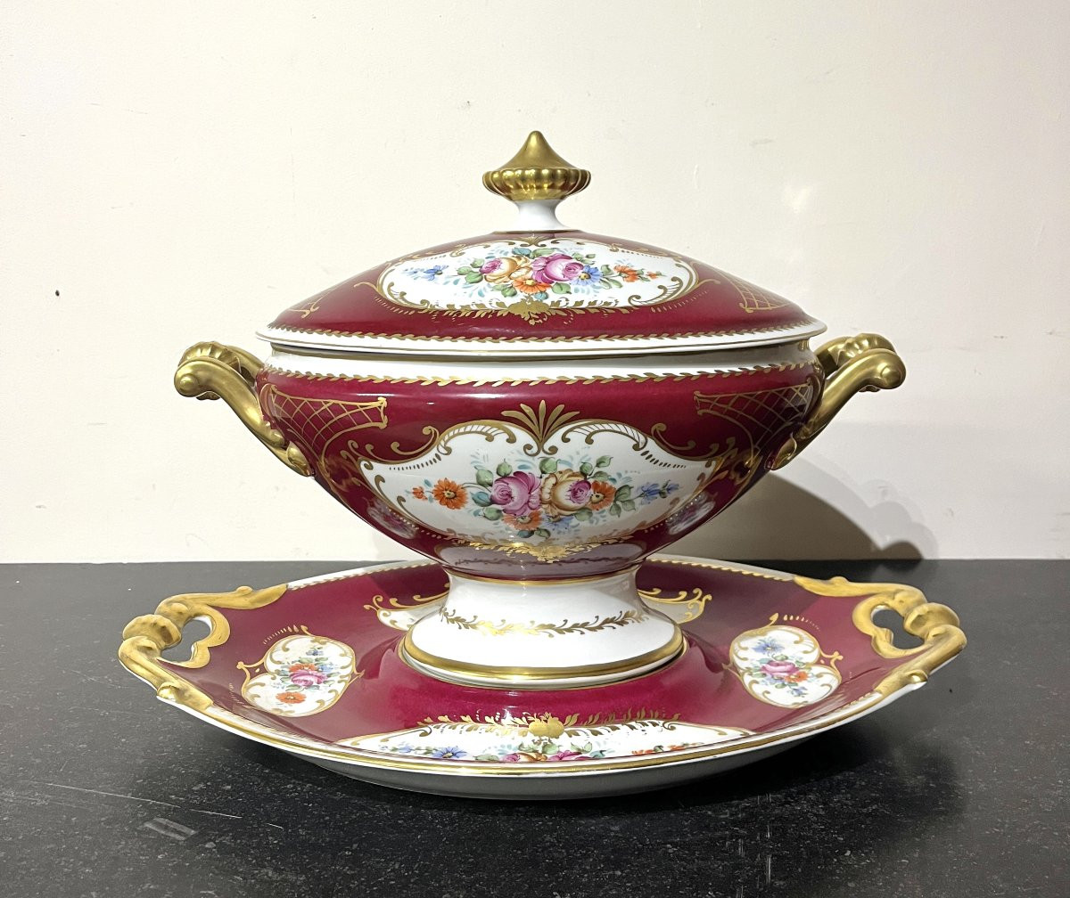 Limoges Porcelain Tureen And Stand-photo-2