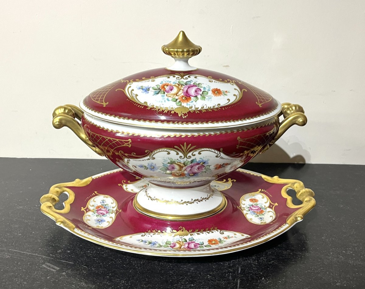 Limoges Porcelain Tureen And Stand-photo-4