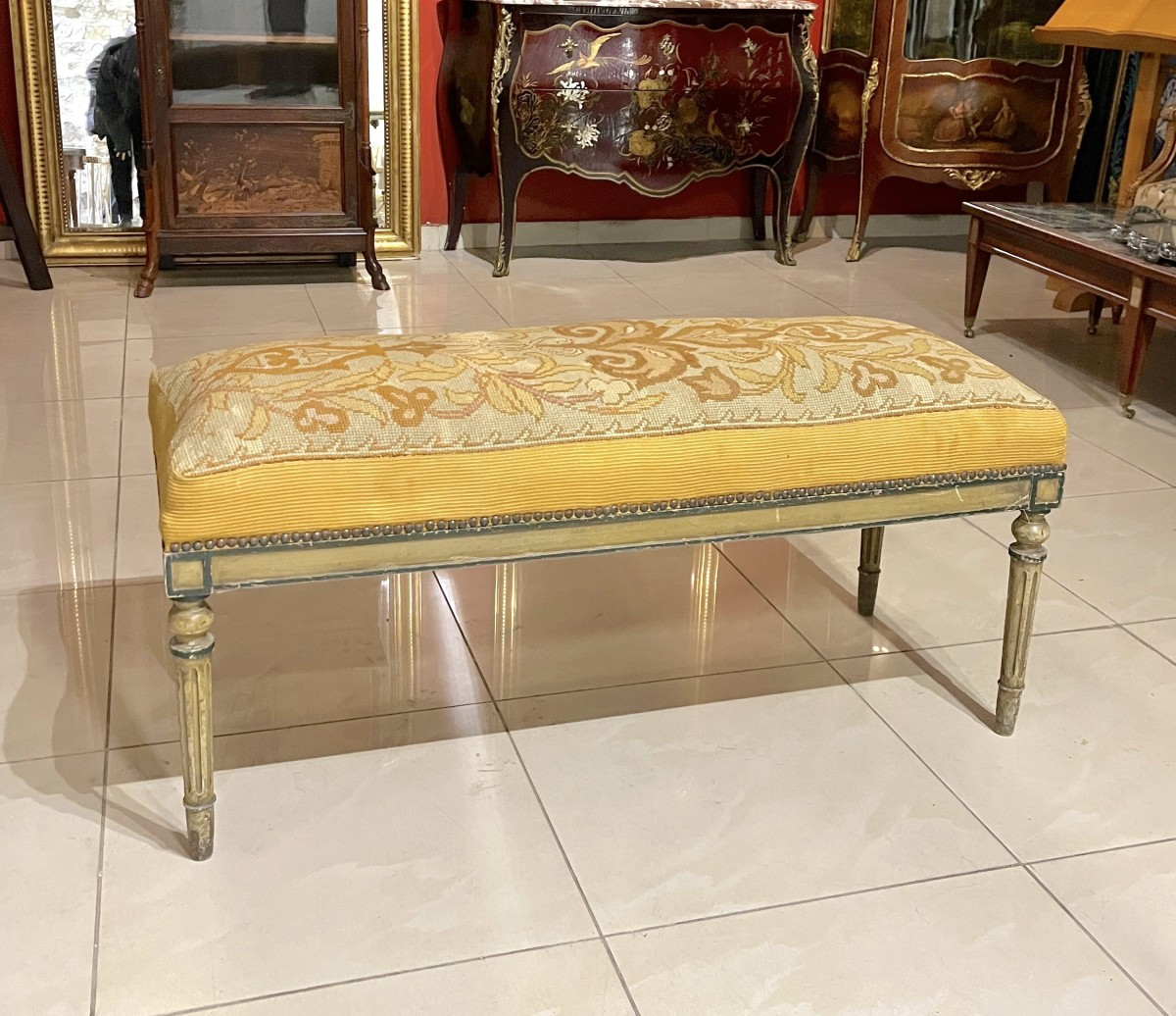 Banquette ou bout de lit de style LXVI
