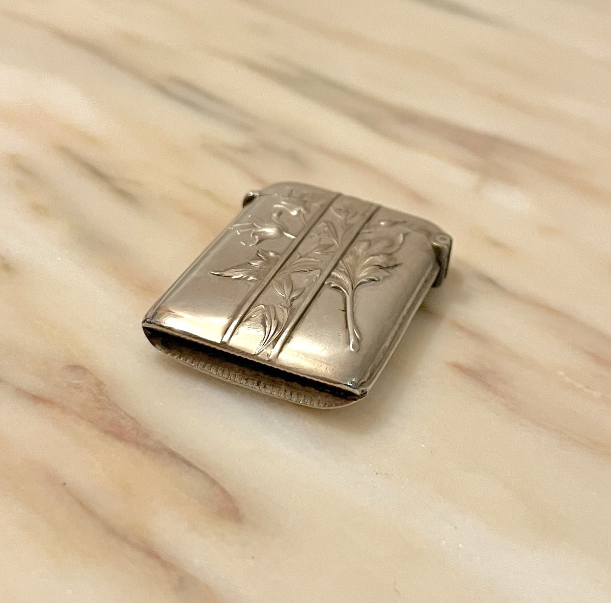 Pyrogène boite à allumettes Art Nouveau en argent fin XIXème-photo-3