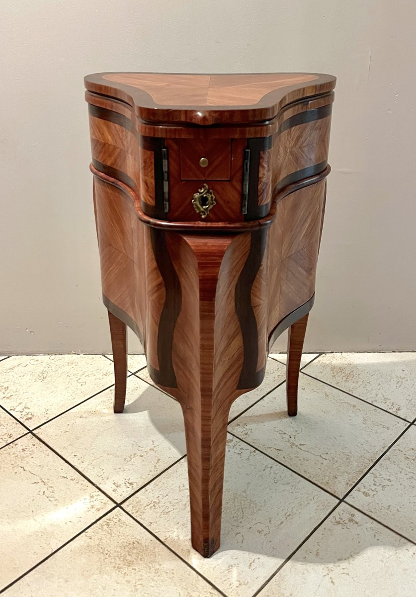 Heart-shaped Vanity Table Lxv/transition-photo-2