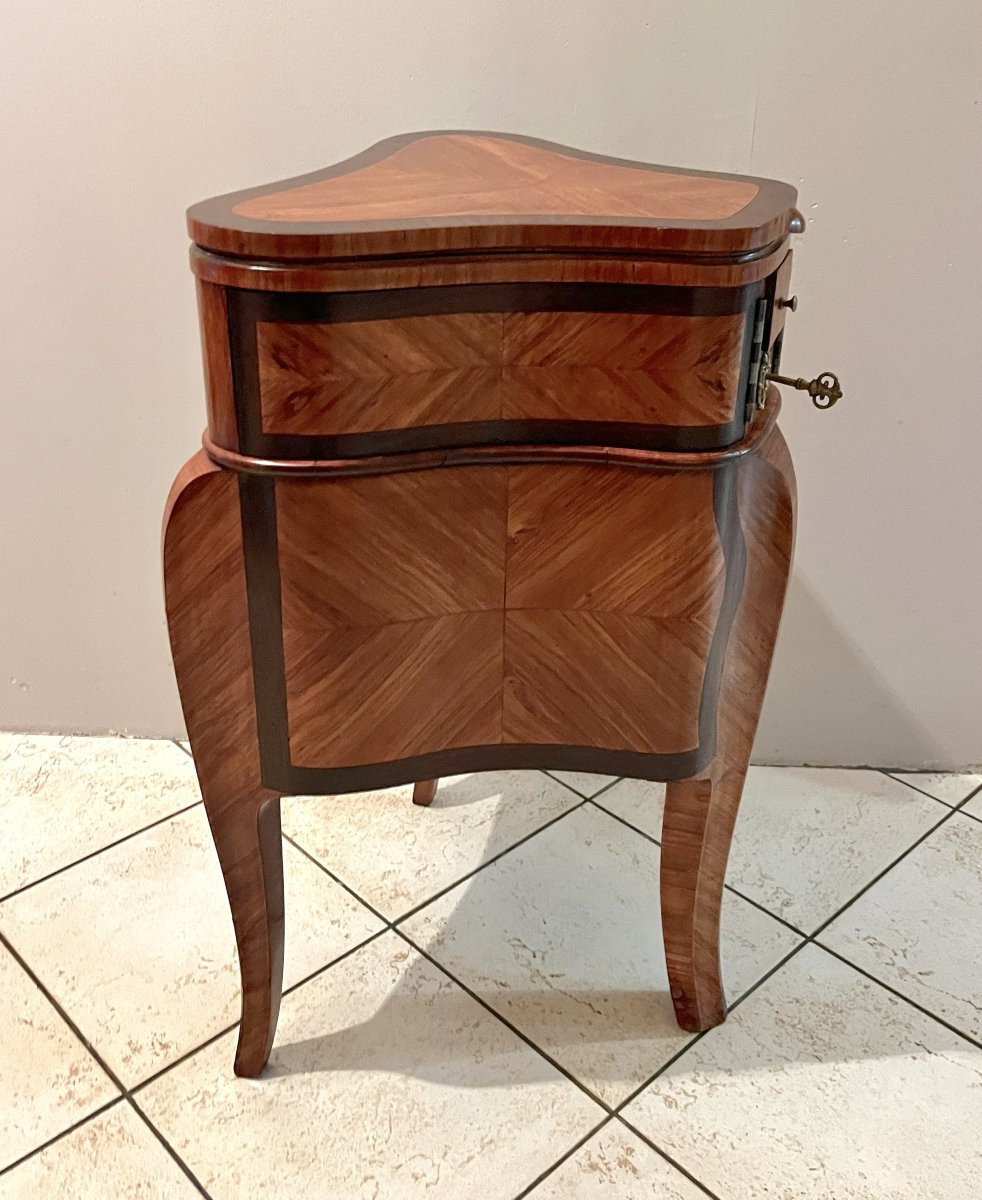 Heart-shaped Vanity Table Lxv/transition-photo-6