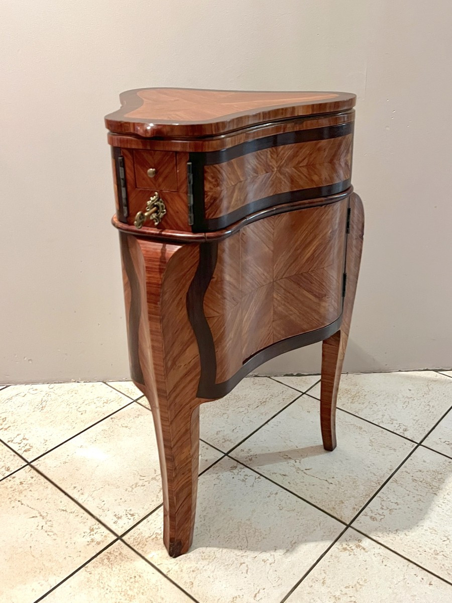 Heart-shaped Vanity Table Lxv/transition