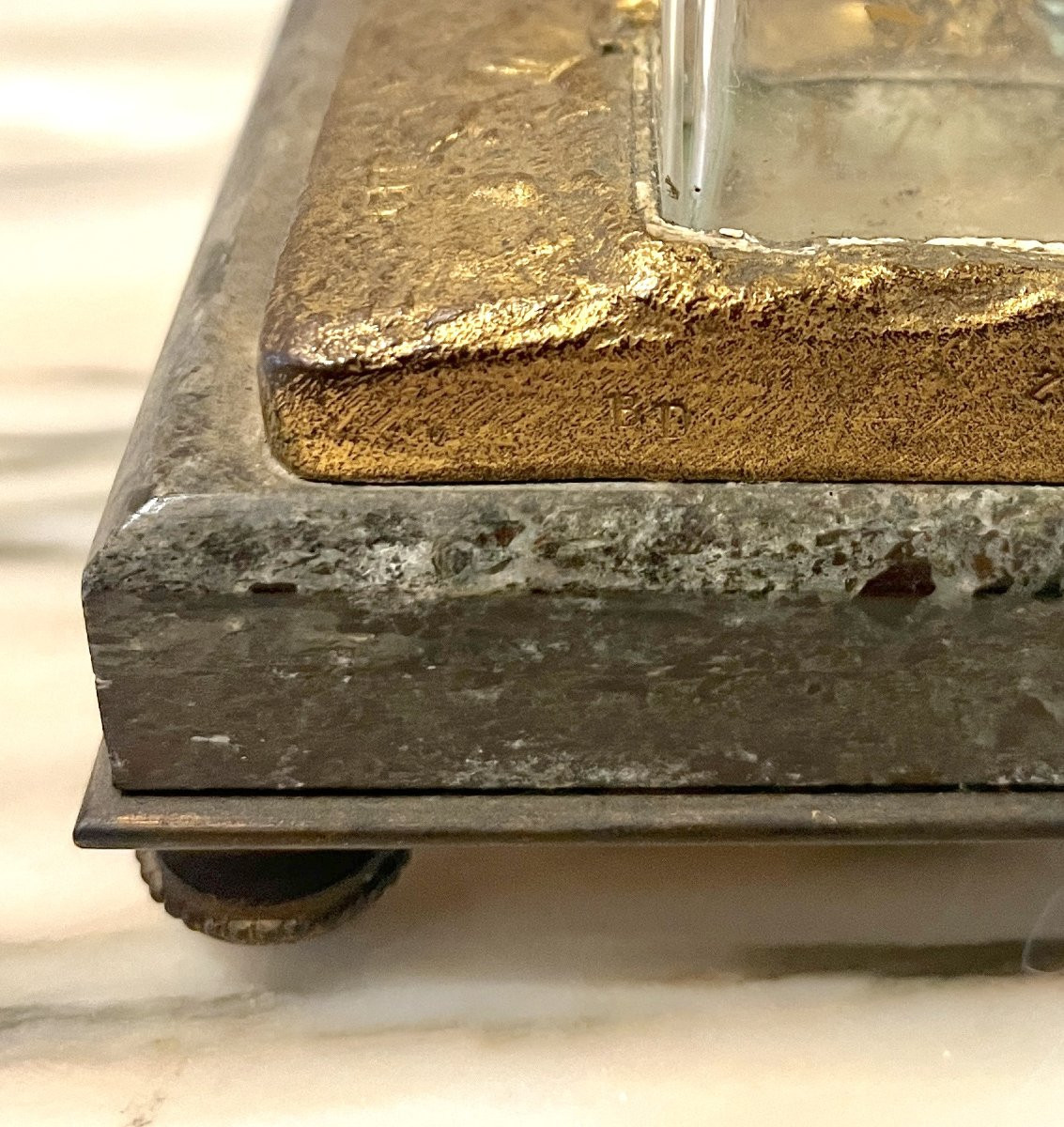 Louis Kley paire de vases cupidon et fillette en bronze doré et cristal gravé-photo-7