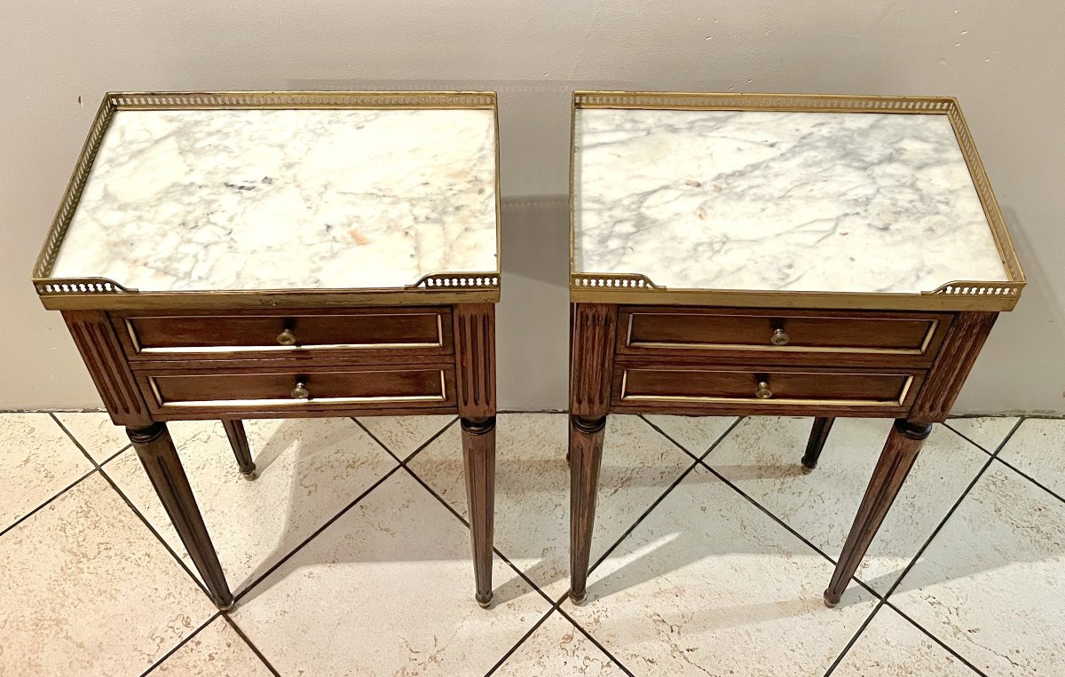 Paire de chevets style LXVI en acajou-photo-3