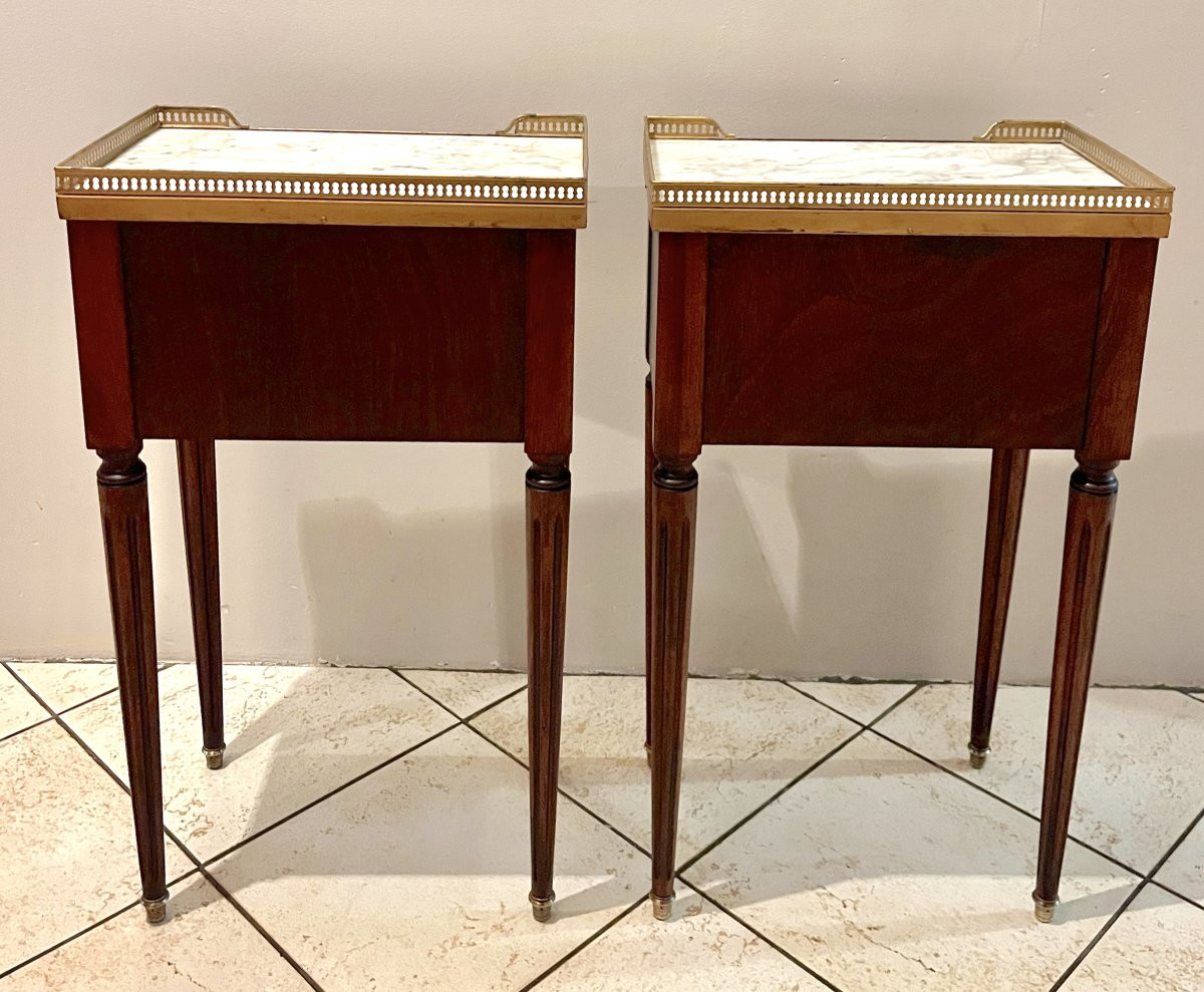 Paire de chevets style LXVI en acajou-photo-2