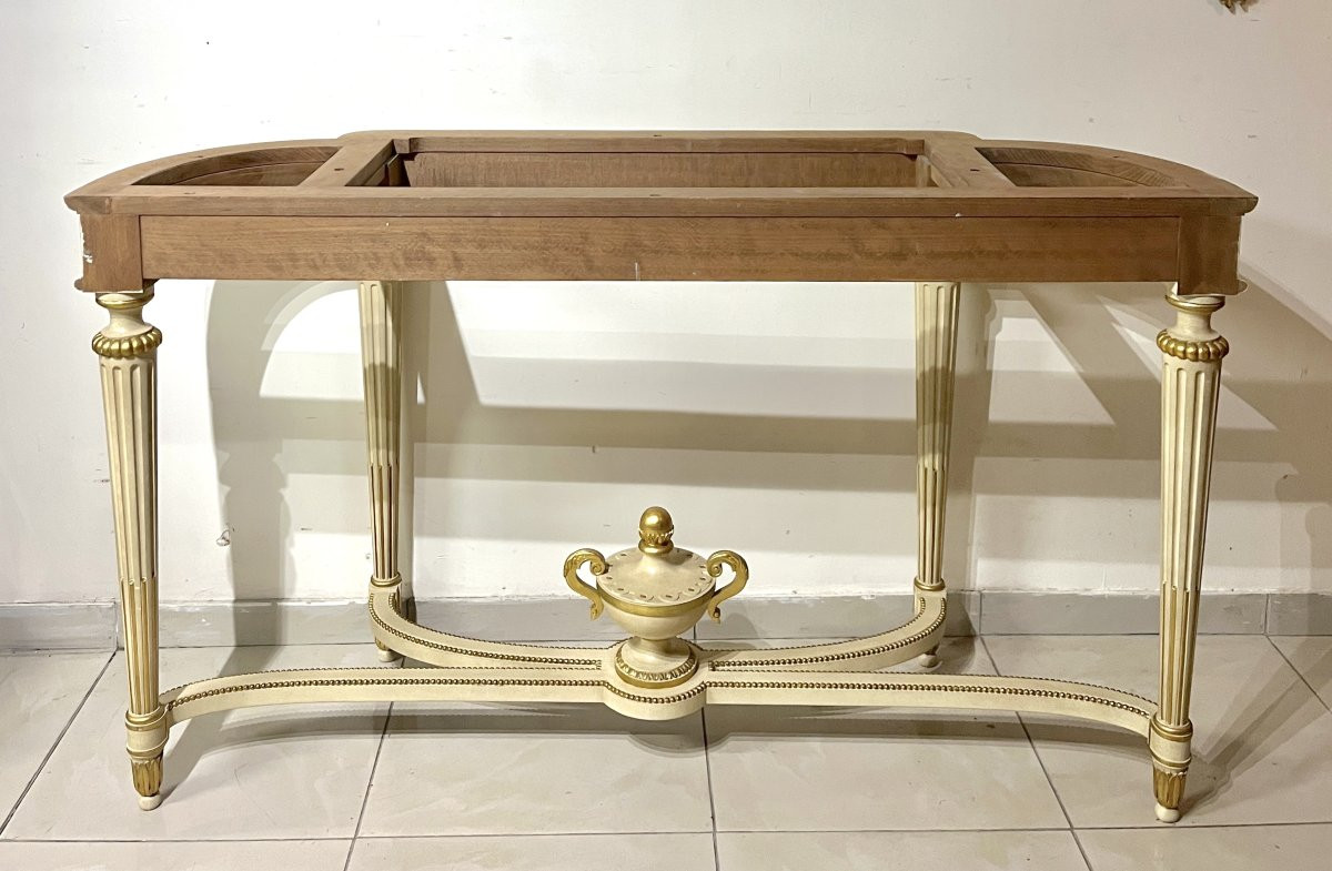 Important Console In Style Lxvi-photo-1