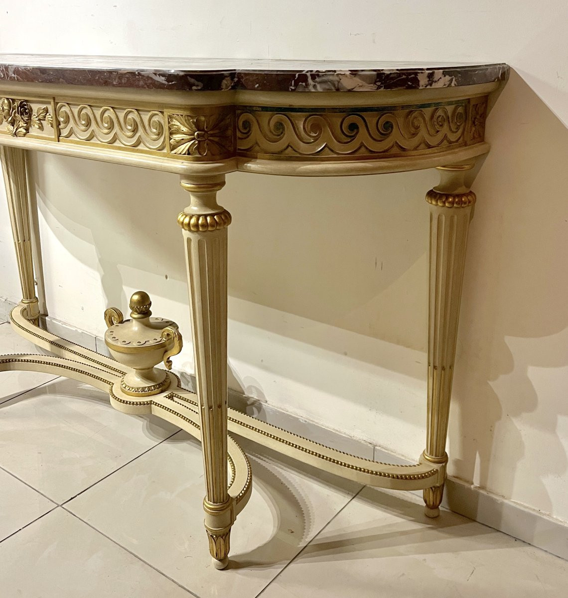 Important Console In Style Lxvi-photo-5