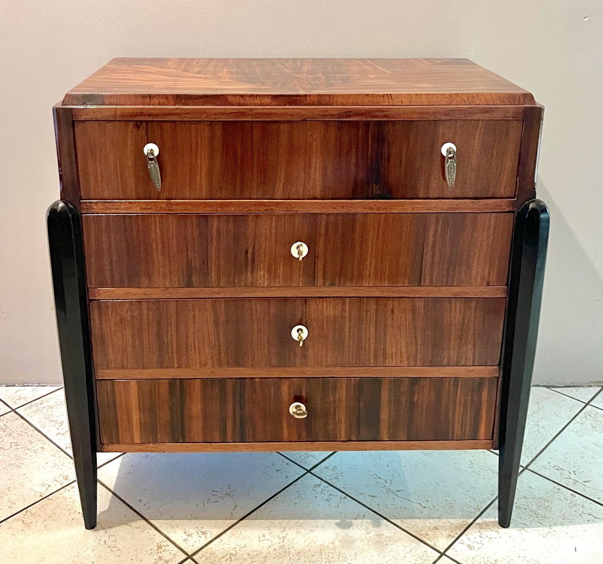 Petite commode Art Deco 4 tiroirs vers 1920-30