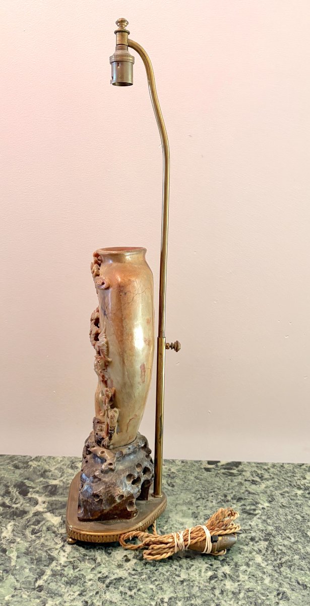 Chine XIXème Vase en pierre de lard monté en lampe-photo-1