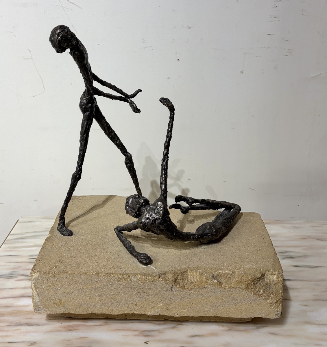 Sculpture moderniste en bronze « les danseurs »   