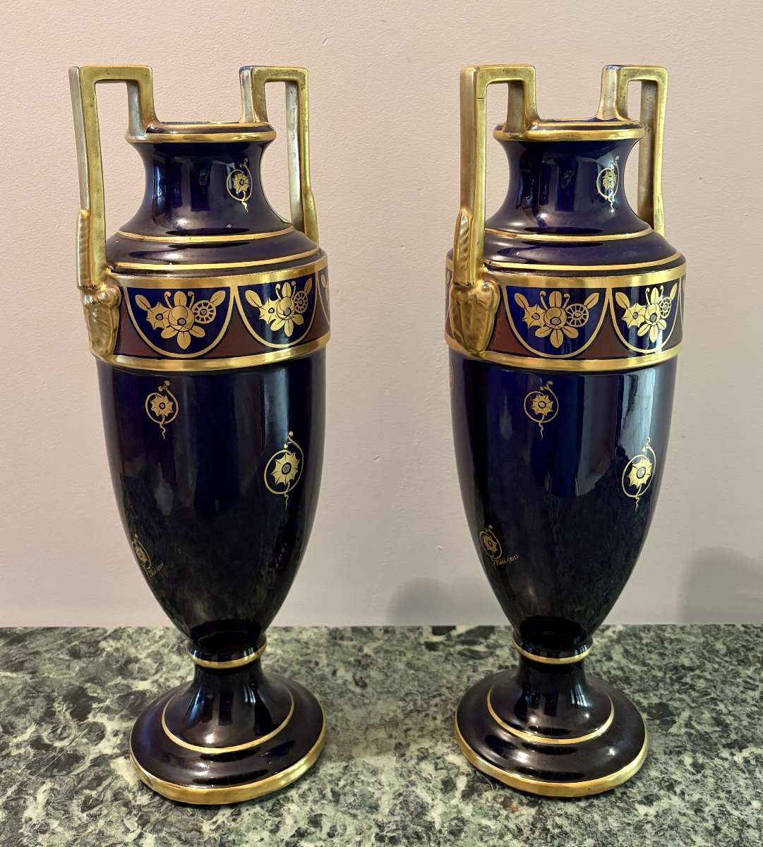 Paire de vases en faïence bleue et or "Tours"-photo-2