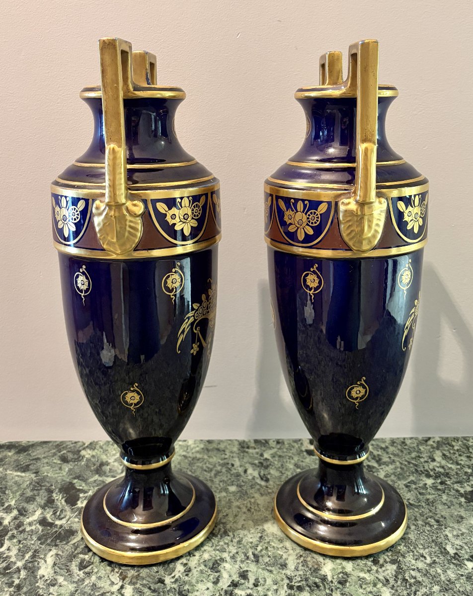 Paire de vases en faïence bleue et or "Tours"-photo-3