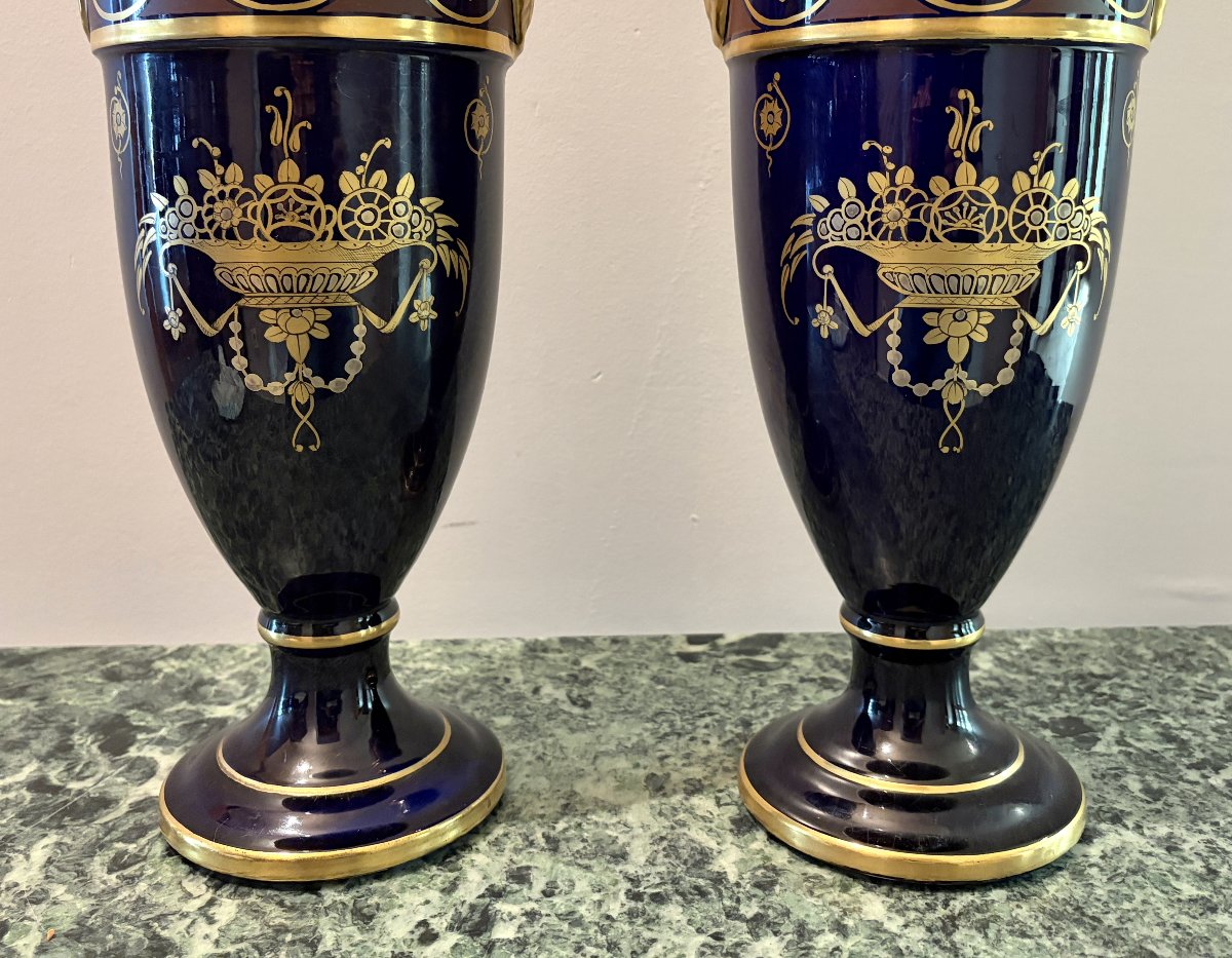 Paire de vases en faïence bleue et or "Tours"-photo-6