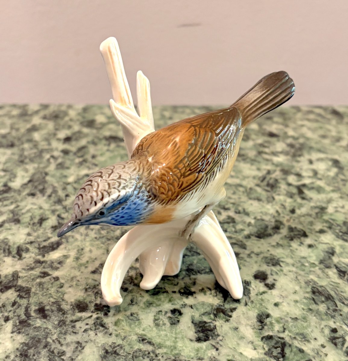 Karl Ens Trois oiseaux en porcelaine polychrome -photo-3
