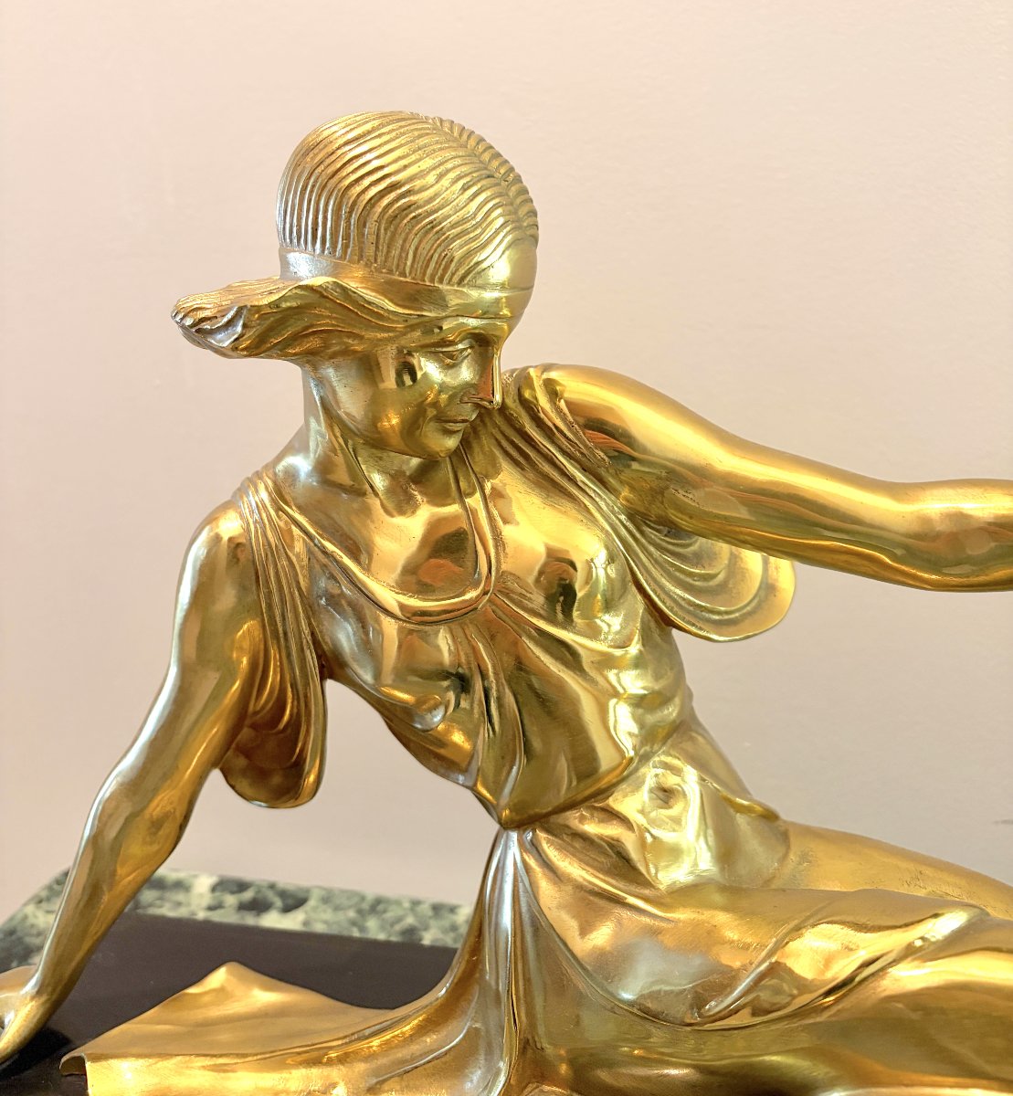 Art Deco Gilded Bronze Sculpture Of A Woman With A Greyhound-photo-4