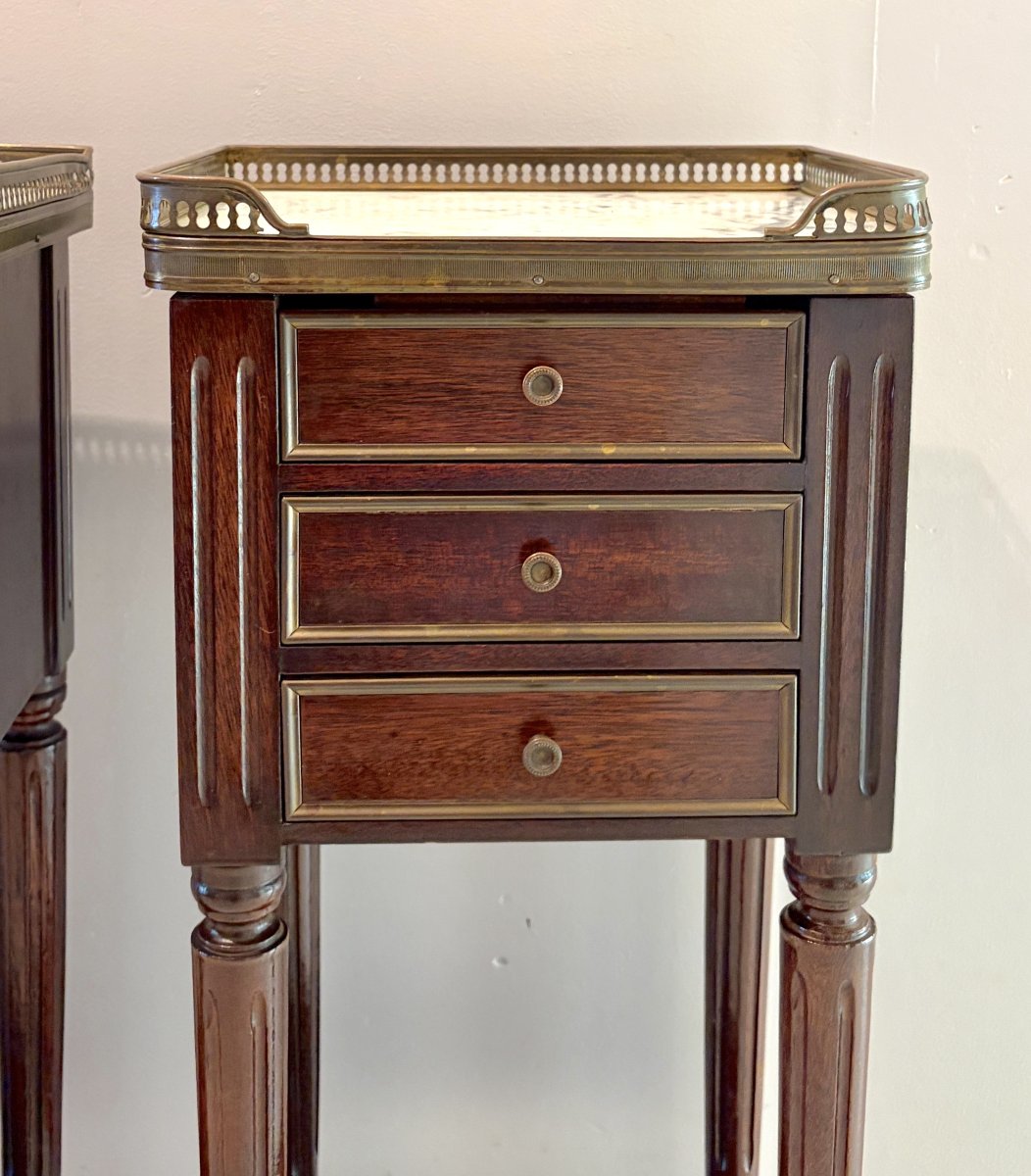 Pair Of Lxvi-style Nightstands-photo-2