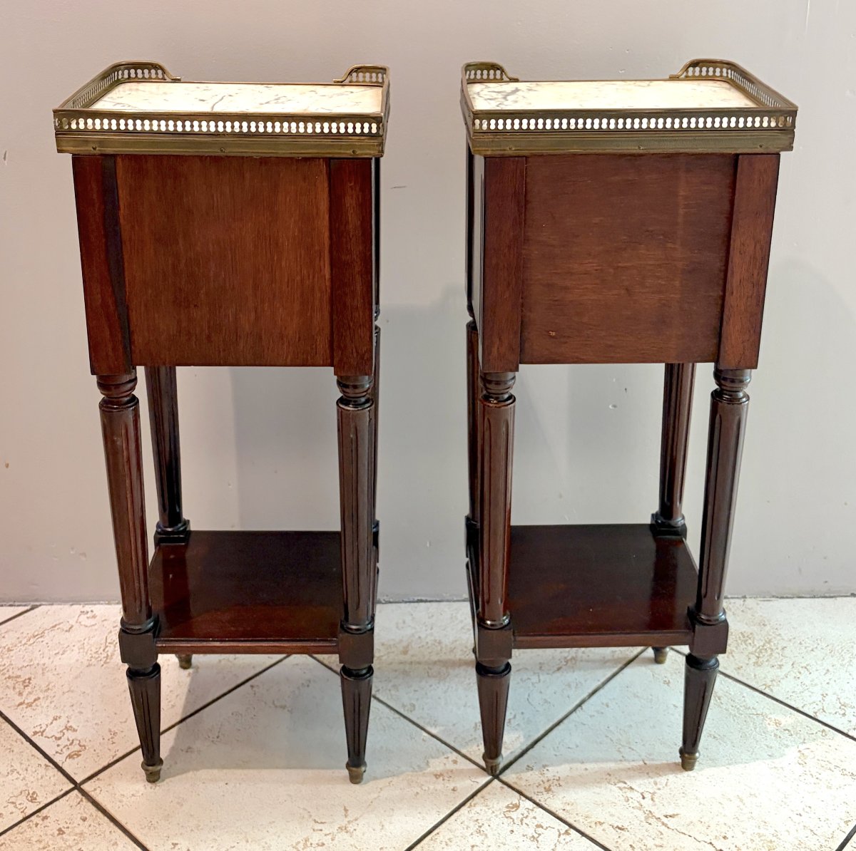 Pair Of Lxvi-style Nightstands-photo-7
