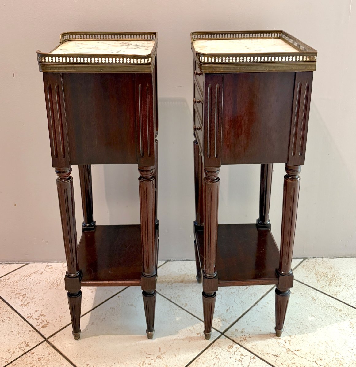 Pair Of Lxvi-style Nightstands-photo-8