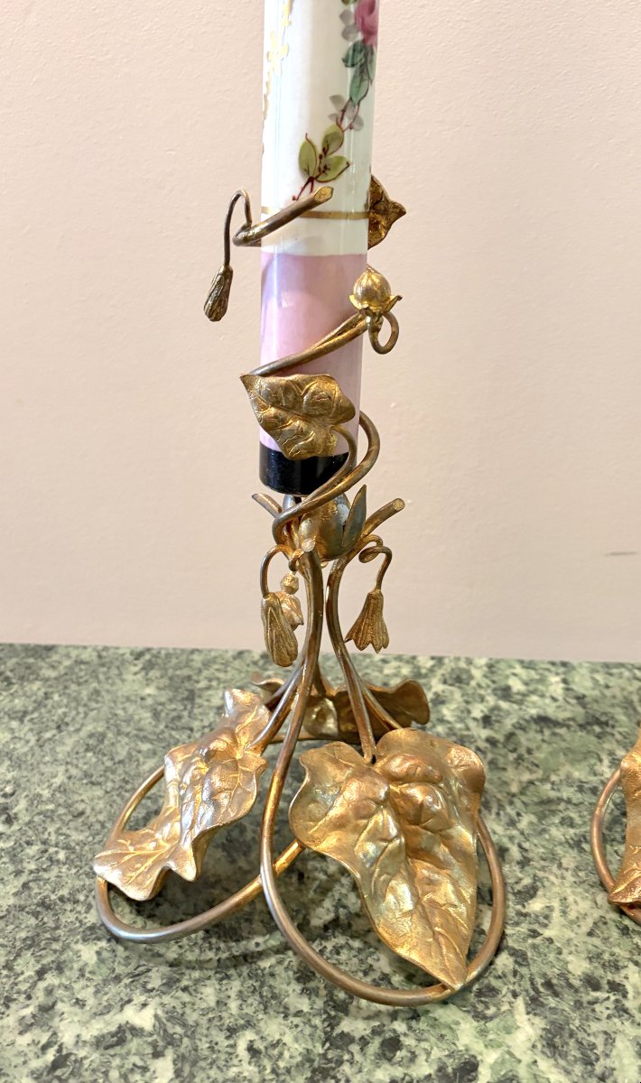 Grande paire de soliflore ou bougeoirs bronze doré et porcelaine-photo-2