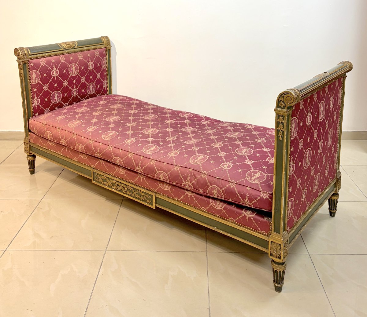 19th-century Neoclassical Lxvi-style Daybed