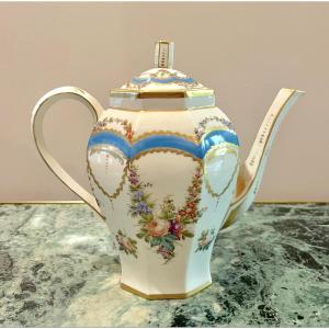 Cafetière En Porcelaine De Paris De Style LXVI