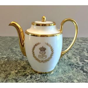 Théière en porcelaine de Sèvres pour le Château de Compiègne 