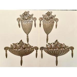 Quatre ornements d'ameublement en bronze 1925