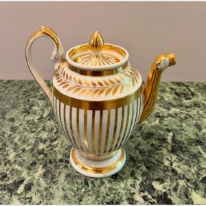 Pitcher - 19th-century Parisian Porcelain Teapot