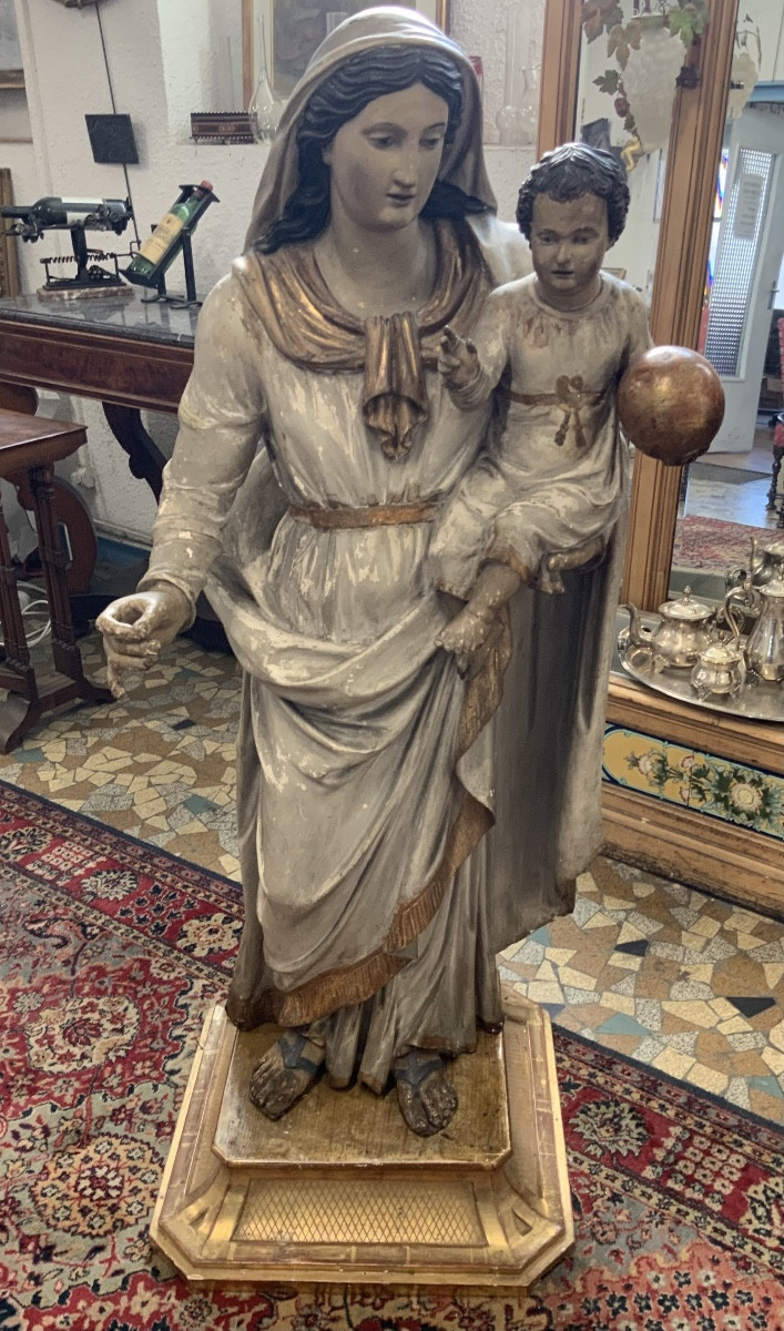 Statue "virgin And Child"  