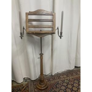 Lutrin en noyer et bougeoirs en bronze