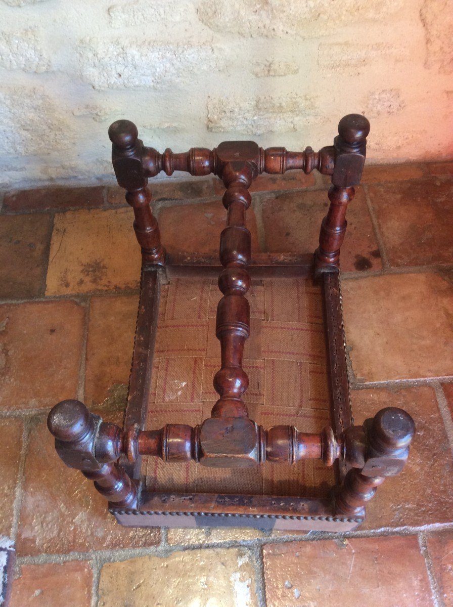 Louis XIII Stool-photo-5