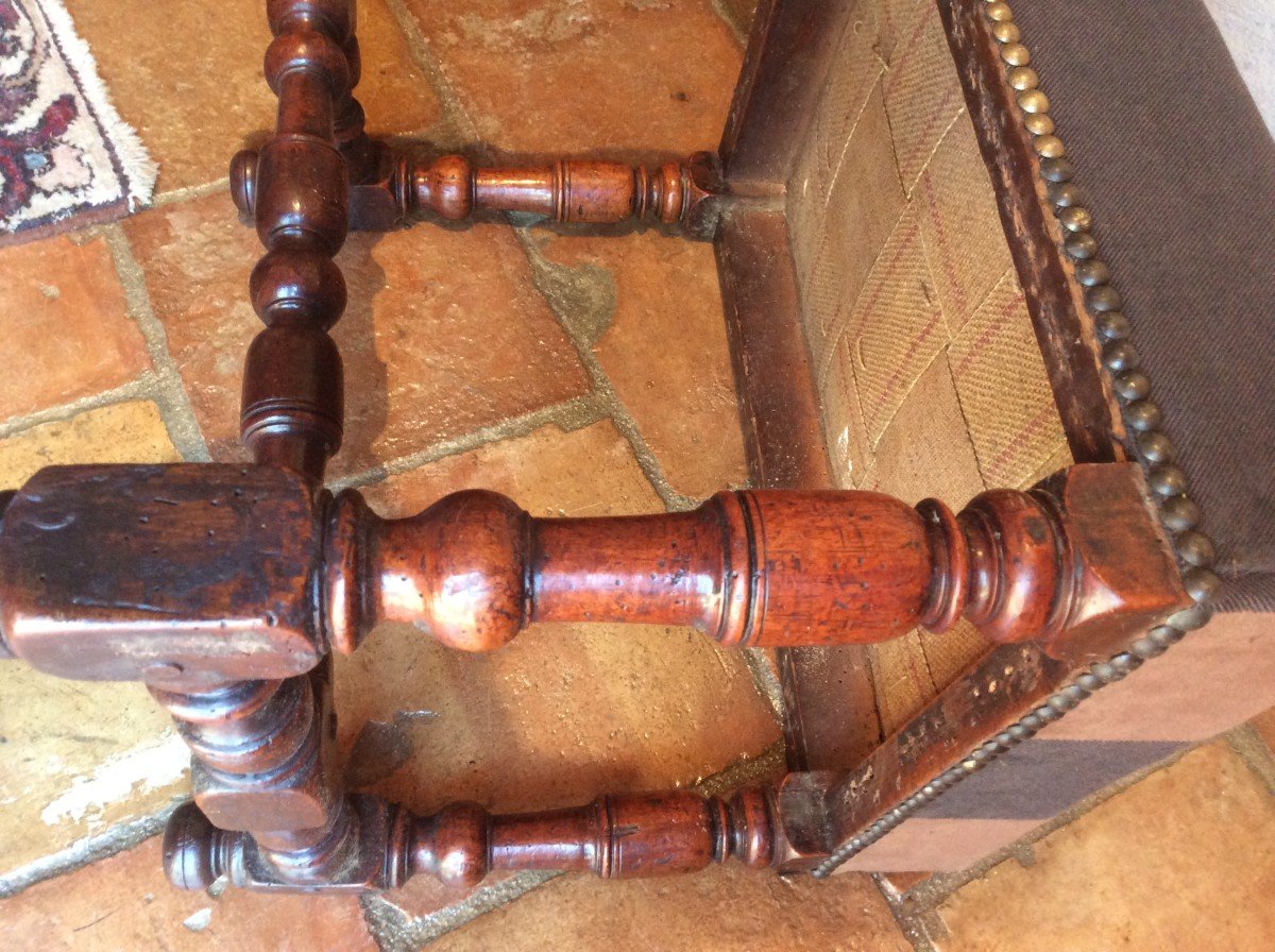 Louis XIII Stool-photo-6