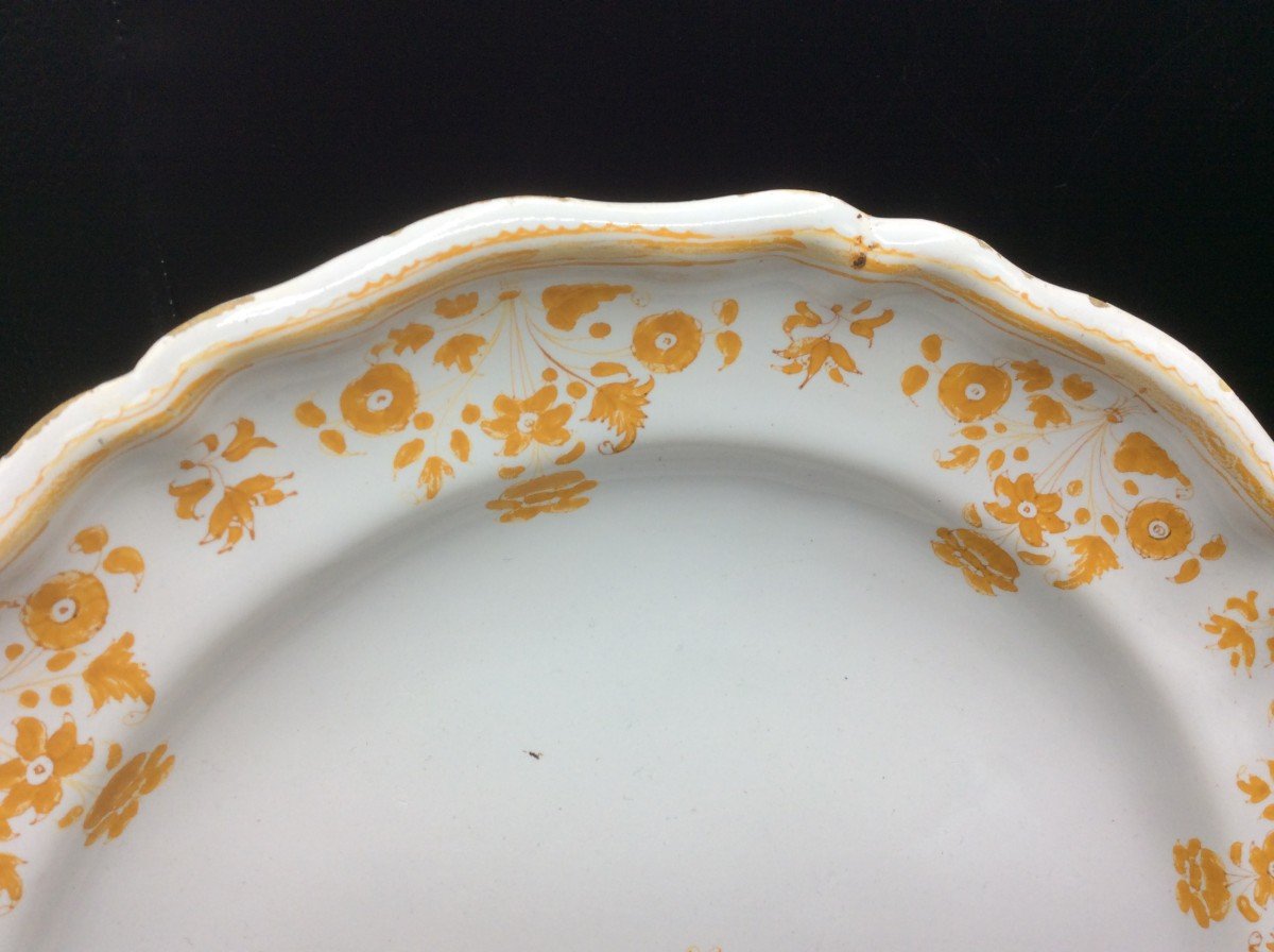 Paire D’assiettes En Faience De Moustiers -photo-1