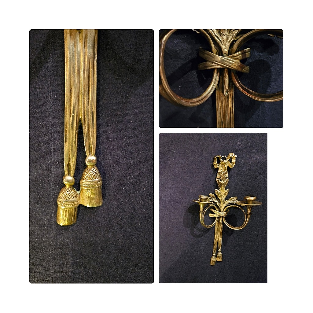 PAIRE D’APPLIQUES EN BRONZE DORE DE STYLE LOUIS XVI