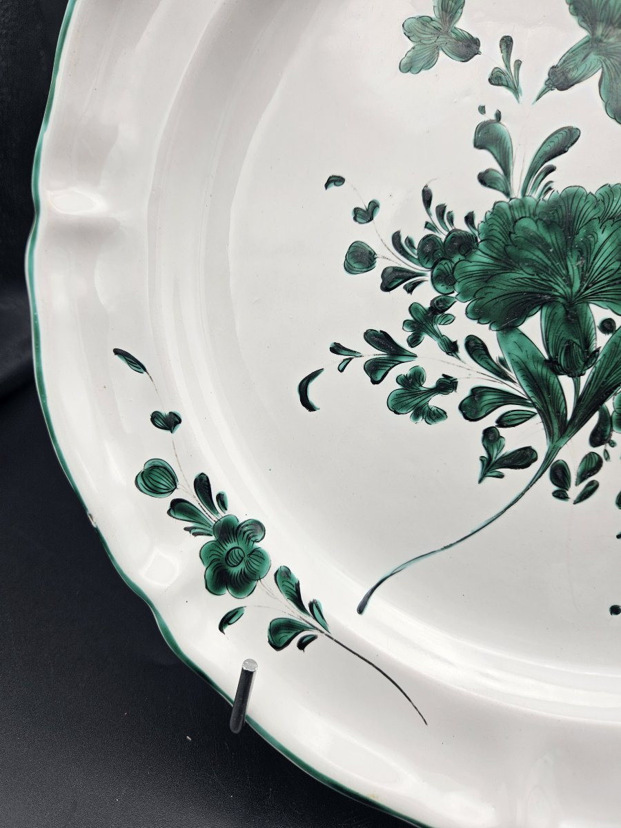 Round Earthenware Dish From Moustiers, Ferrat Factory, 18th Century. Plate -photo-3