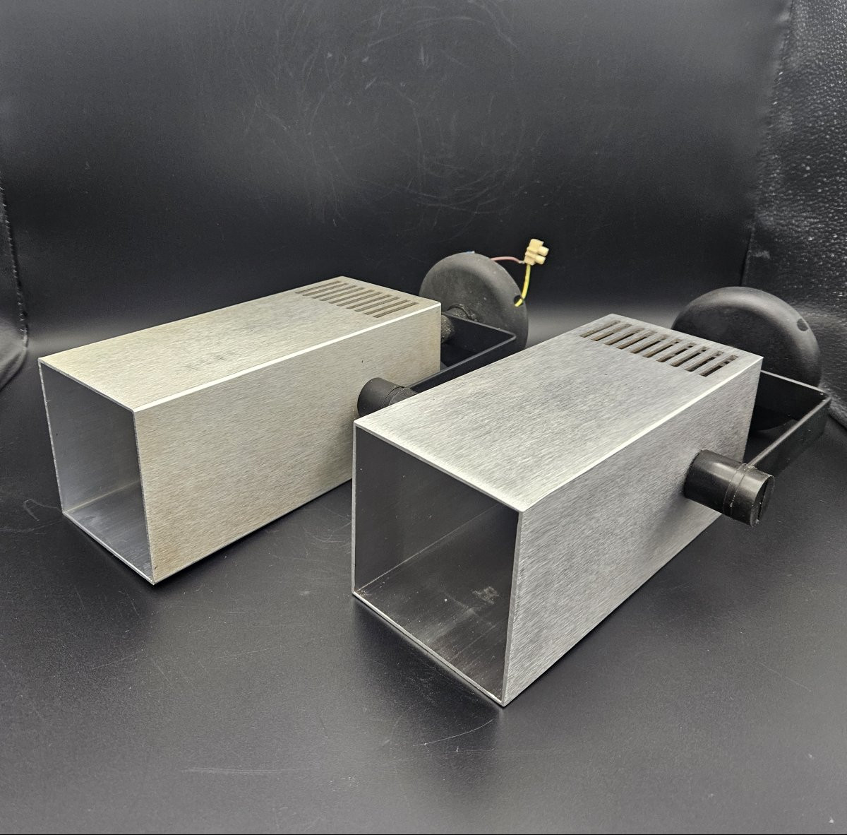 SPOTS, APPLIQUES, PAIRE DE SPOTS EN ALUMINIUM BROSSE ANNÉE 70 -photo-4