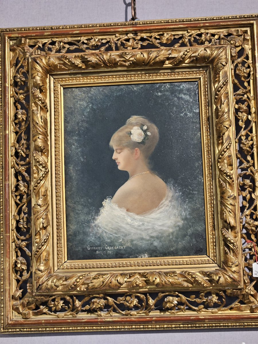 Georges Crogaert - Huile su rpanneau  représentant le buste d'une élégante