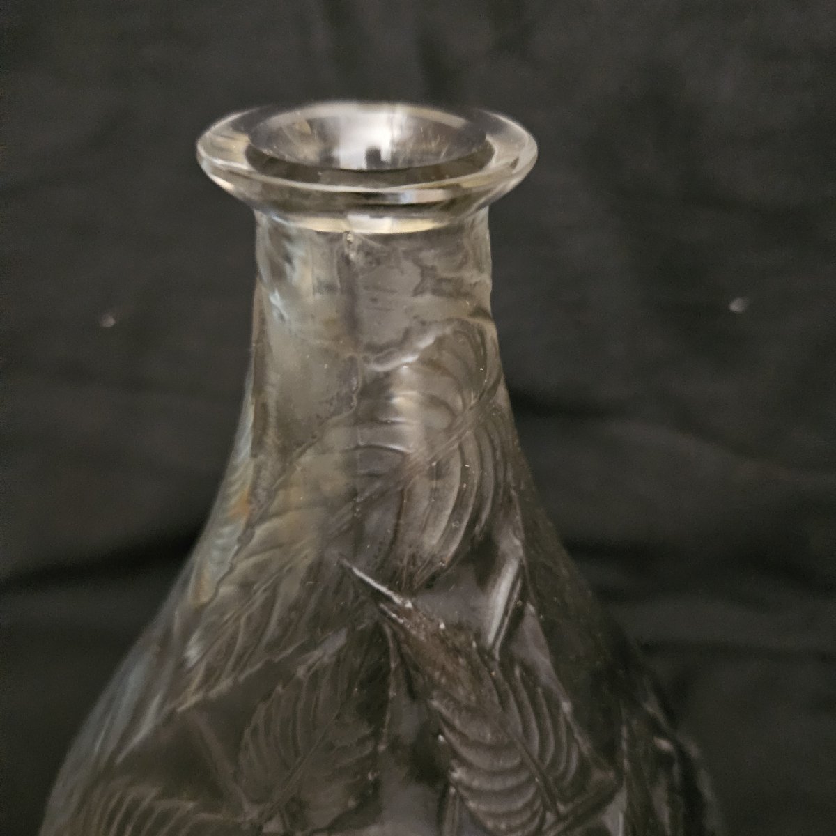 René Lalique - Vase " sauge " en verre soufflé moulé patiné gris, créé en 1923 par R. Lalique-photo-1