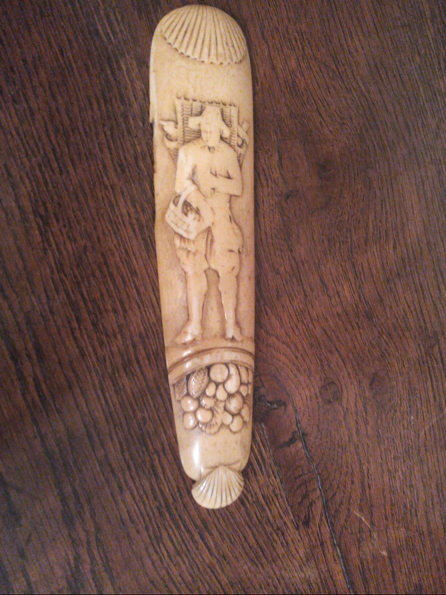 Dieppe Ivory Tobacco Grater, 18th Century
