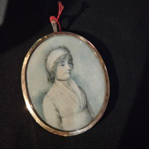 Miniature On A Mount In A 14-karat Gold Medallion, Late 18th–early 19th Century