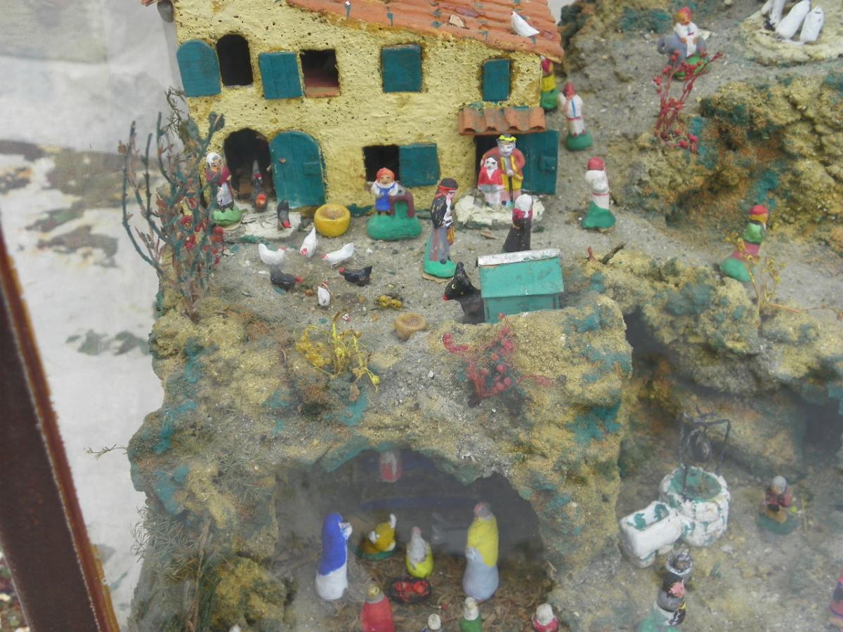 Creche Provencale Sous Verre-photo-2