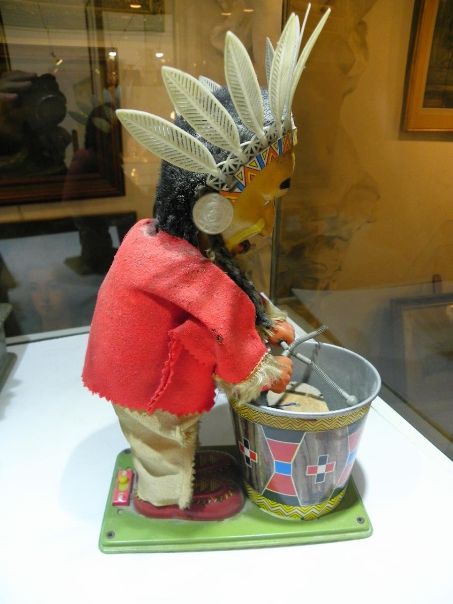 Indian Automaton Playing Drums-photo-2