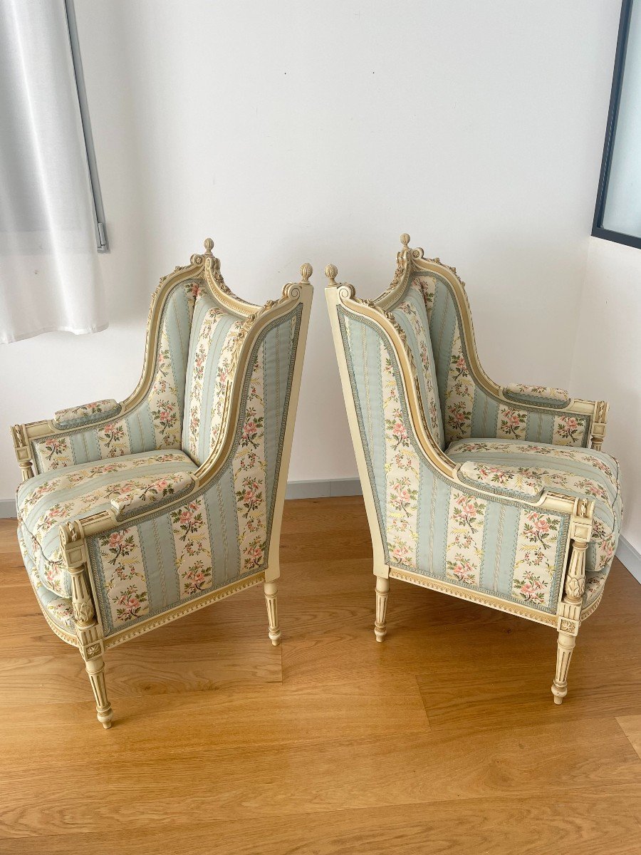 Pair Of Louis XVI Style Bergeres In Lacquered Wood-photo-3