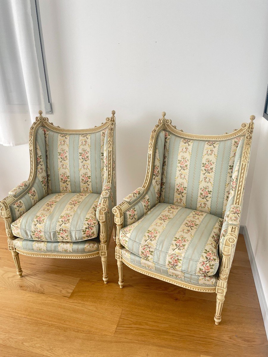 Pair Of Louis XVI Style Bergeres In Lacquered Wood-photo-1