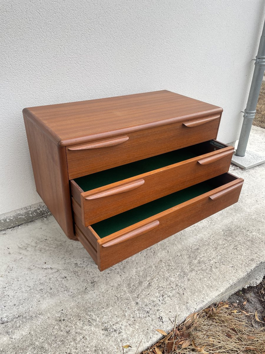 Scandinavian Dressing Table-photo-4