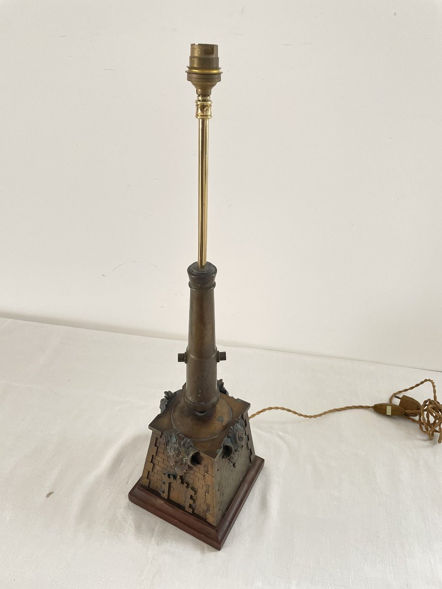 LAMPE EN BRONZE A DECOR D'UN CANON-photo-2