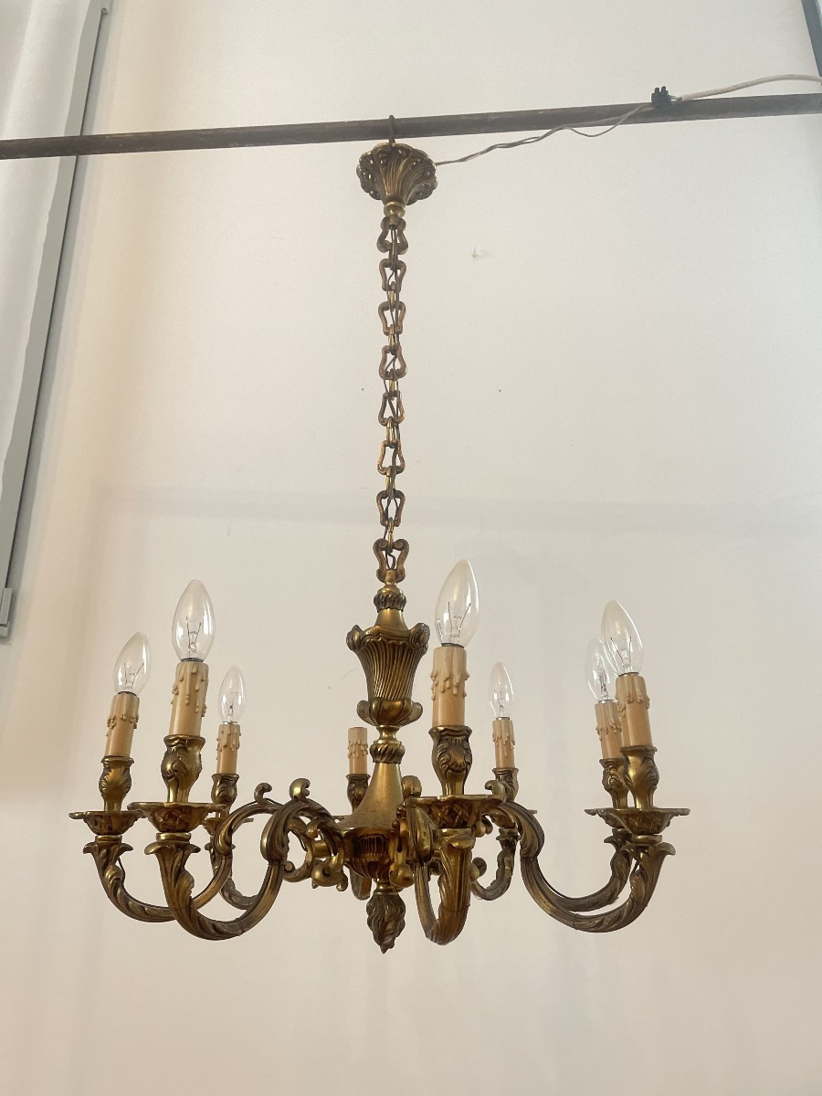 LUSTRE EN BRONZE A 8 BRAS DE LUMIERE